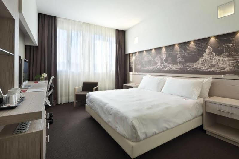 Unahotels Bologna San Lazzaro San Lazzaro di Savena Buitenkant foto